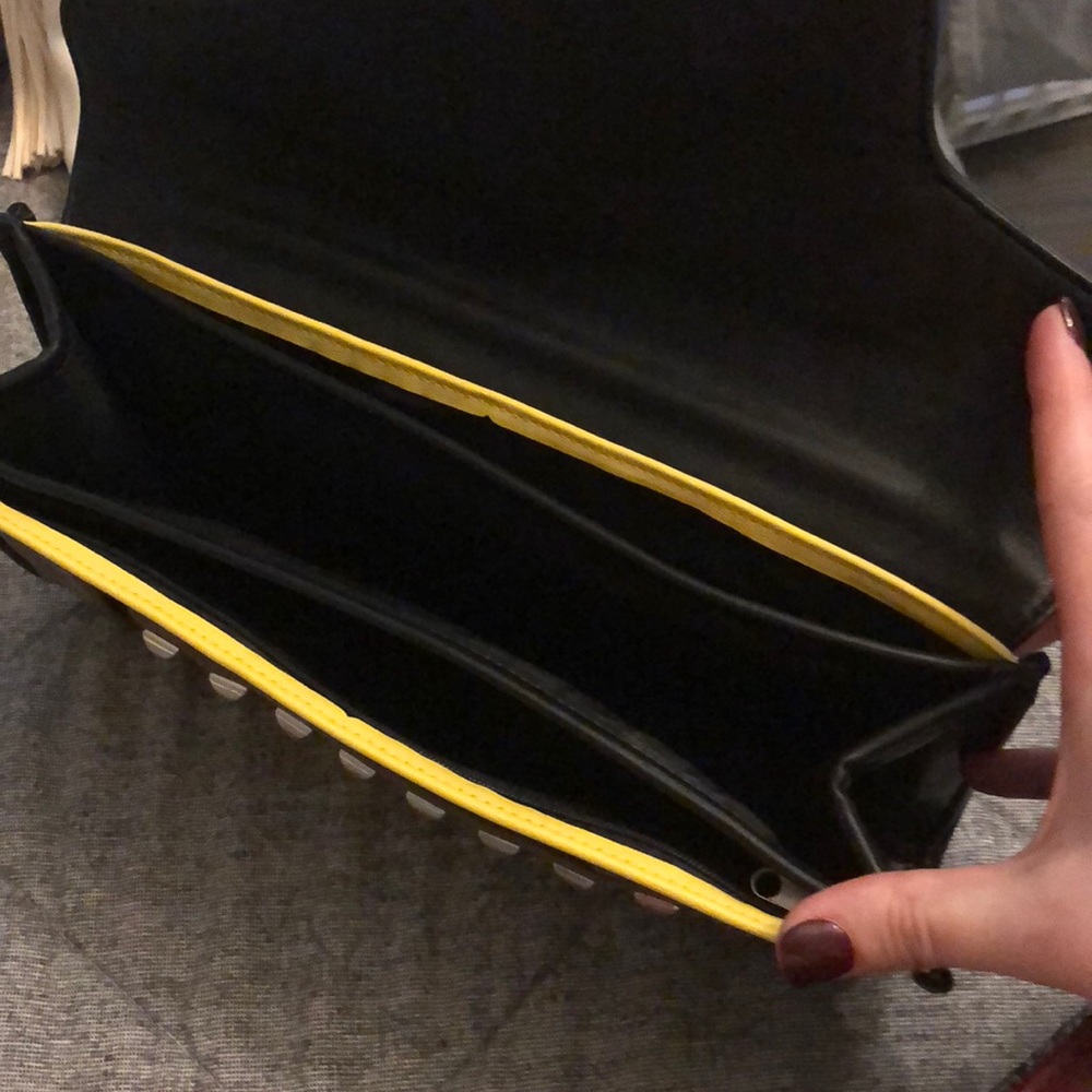 Express Clutch - Picture 4 of 4